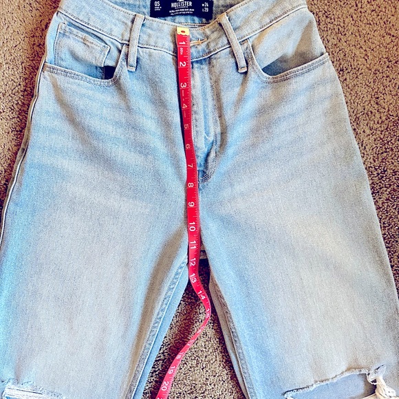 Hollister Ultra High Rise Dad Jean Light Wash Size 0 Short - Picture 5 of 6